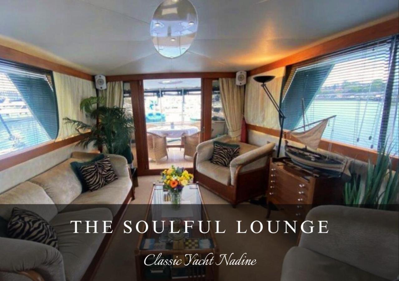 Classic Yacht Nadine In Poole Harbour, Dorset, With A Hot Tub Jacuzzi 외부 사진