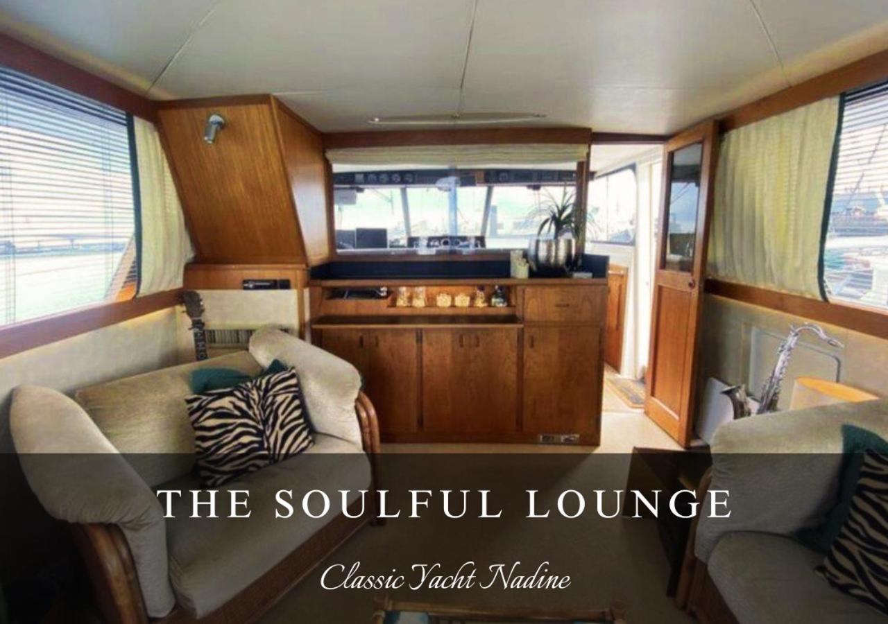 Classic Yacht Nadine In Poole Harbour, Dorset, With A Hot Tub Jacuzzi 외부 사진