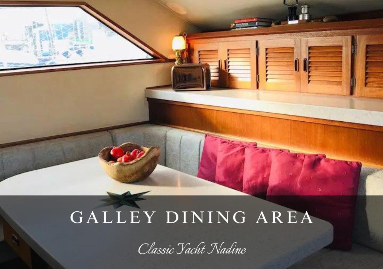 Classic Yacht Nadine In Poole Harbour, Dorset, With A Hot Tub Jacuzzi 외부 사진